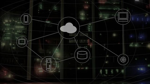 Hybridní cloud a enterprise segment
