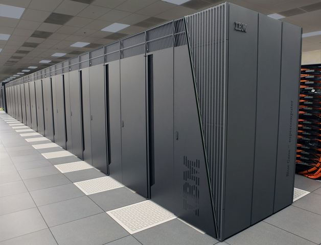 Investice do datacenter táhnou především cloudoví giganti